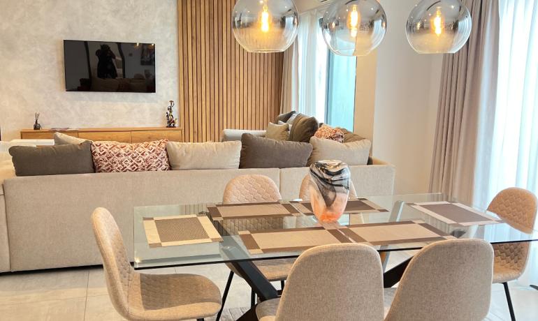 2 Bedroom – Premium